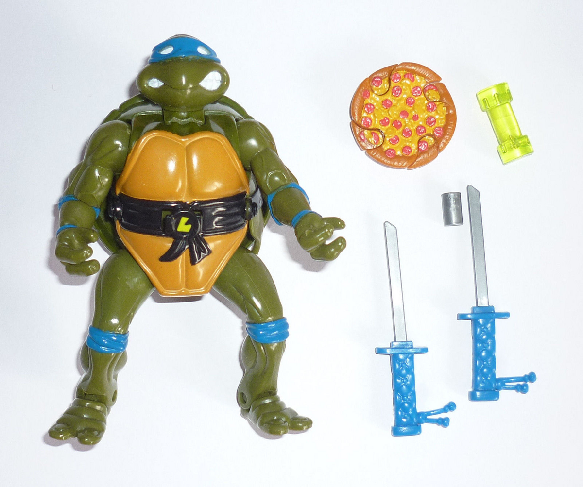 Teenage Mutant Ninja Turtles Mutatin' Leo Action Figure