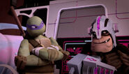 TMNT-2012-Donatello-0425