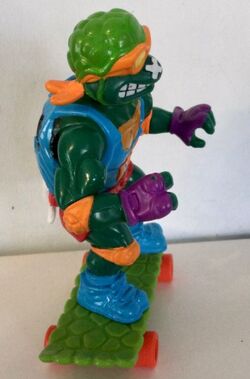 タートルズ　Skateboardin' Mike Skateboardin' Mike (1991 action figure) | TMNTPedia | Fandom