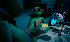 TMNT-2012-Michaelangelo-0504