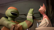 TMNT-2012-Michaelangelo-0420