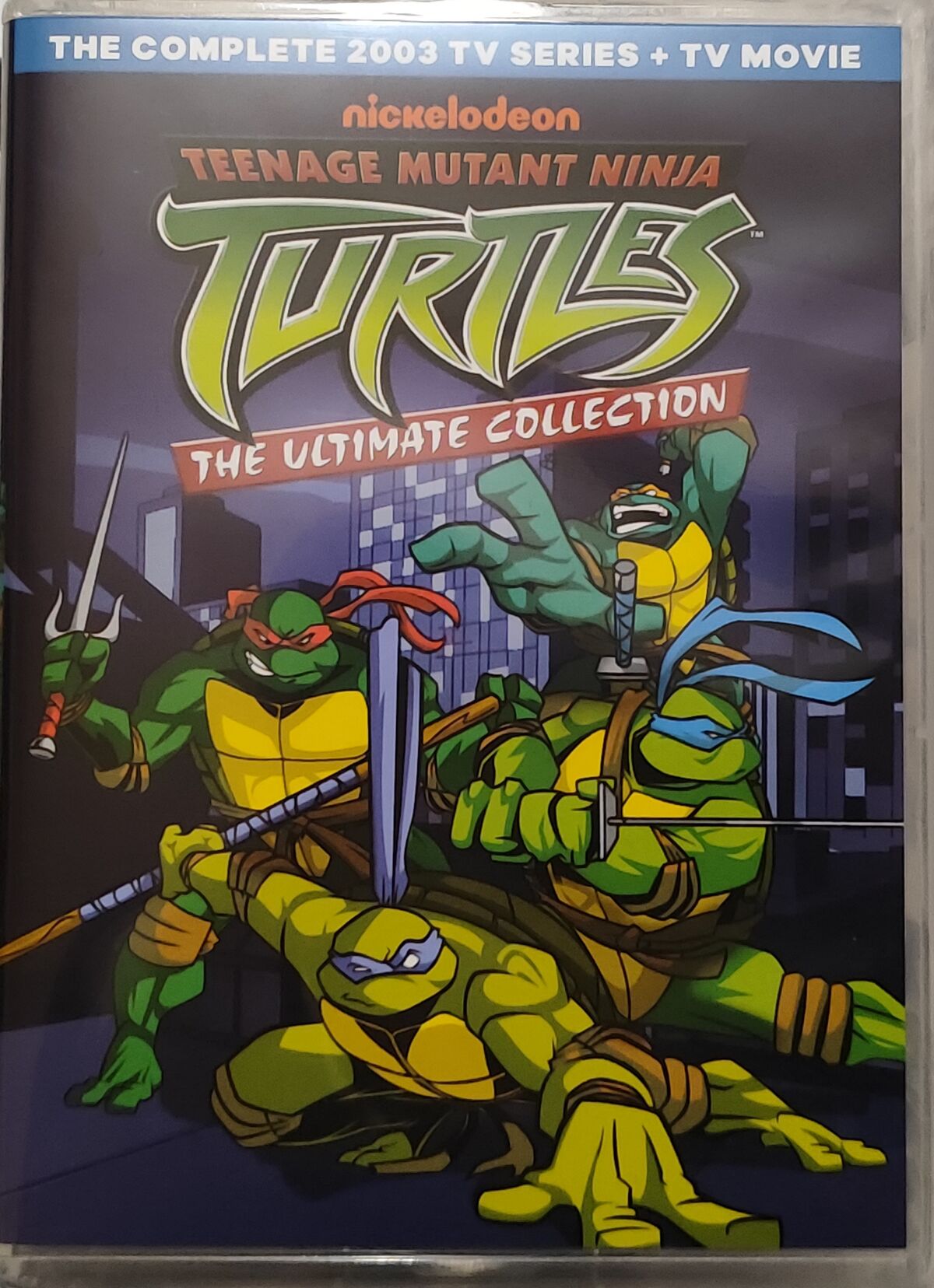 https://static.wikia.nocookie.net/tmnt/images/8/8e/TMNT_2003_The_Ultimate_Collection.jpg/revision/latest/scale-to-width-down/1200?cb=20231119042314&path-prefix=de