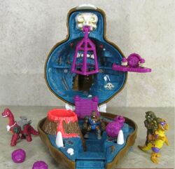 Cave Bebop's Dino Playset (1995 toy) | TMNTPedia | Fandom