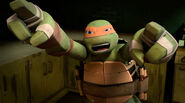 TMNT-2012-Michaelangelo-0379