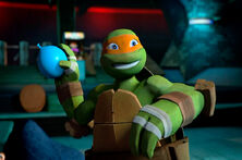 TMNT-2012-Michaelangelo-0070