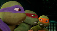 Donnie-Mikey-and-Raph-tmnt-2012-26