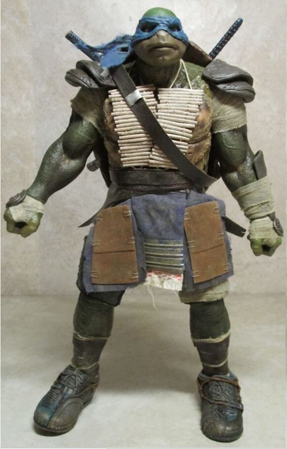 https://static.wikia.nocookie.net/tmnt/images/f/fe/Leonardo-TZ-2015-B1.JPG/revision/latest/scale-to-width-down/582?cb=20201217235943