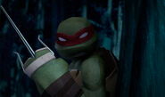 Raph with his Sai in hand