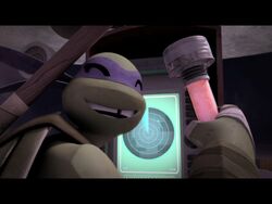 https://static.wikia.nocookie.net/tmnt2012series/images/f/f9/Donnie_with_retromutagen.jpg/revision/latest/scale-to-width-down/250?cb=20150717082829