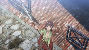 Itsuwa prepares her spear.