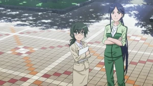 Meanwhile, familiar faces watch the touching scene: Yomikawa Aiho and Tessou Tsuzuri...