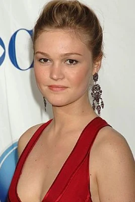 Julia Stiles