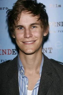 Rhys Wakefield