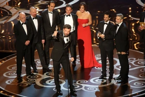 Winning Oscar for "Best Picture"