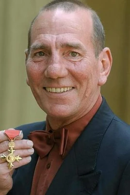 Pete Postlethwaite