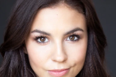 pilar bigers sanders nacionalidad