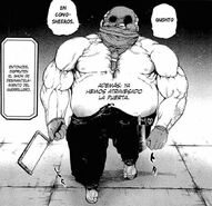 Taro entra a la sala.