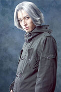 Yoshida Tomokazu como Renji Yomo.