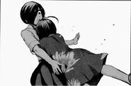 Hinami se reúne con Touka.