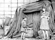 Nishiki y su hermana en su juventud.