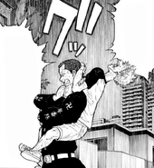 Takemichi chokes Kiyomasa (manga)