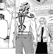 Inupi tells Mikey to give up against Taiju