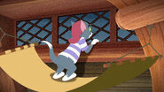 Tom-jerry-shiver-disneyscreencaps.com-1045