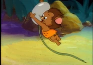 Jerry saving Momma Seagull's egg