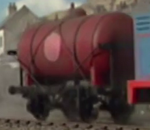 MainRaspberrySyrupTankerModel.png