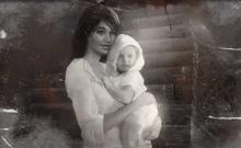 Lara neonata con sua madre Amelia.