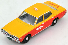 ミニカー Nissan Cedric Taxi & Toyota Forklift Nissan Cedric Taxi & Toyota Forklift