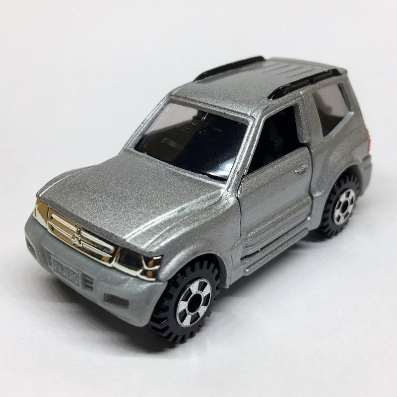 No. 30 Mitsubishi Pajero | Tomica Wiki | Fandom