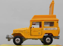 No. 76 Toyota Land Cruiser Road Patrol Car | Tomica Wiki No. 76 Toyota Land Cruiser Road Patrol Car | Tomica Wiki