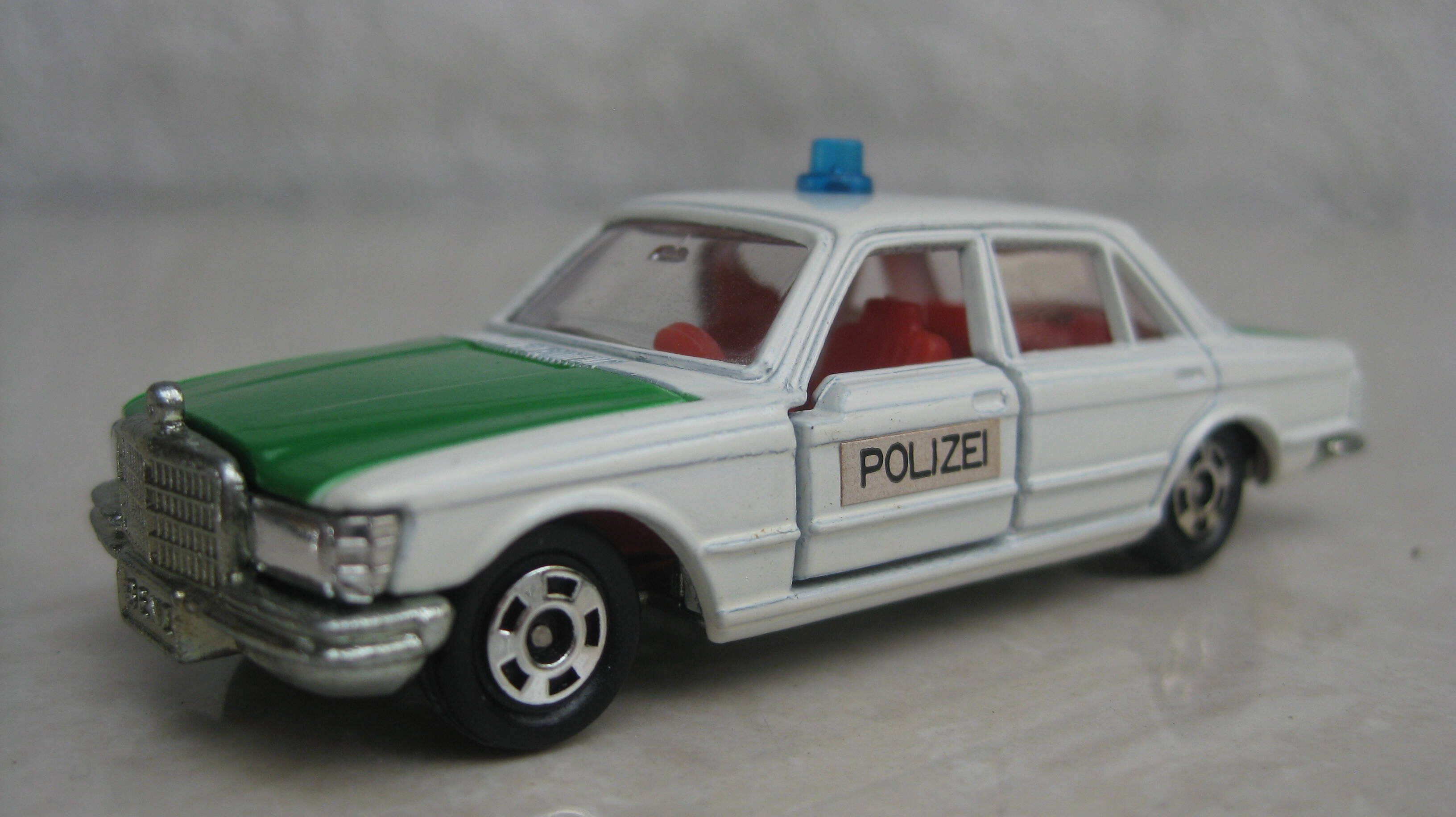 No. F7 Mercedes-Benz 450SEL | Tomica Wiki | Fandom No. F7 Mercedes-Benz 450SEL | Tomica Wiki | Fandom