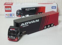 ADVAN Racing Transporter (Toys R Us) | Tomica Wiki | Fandom