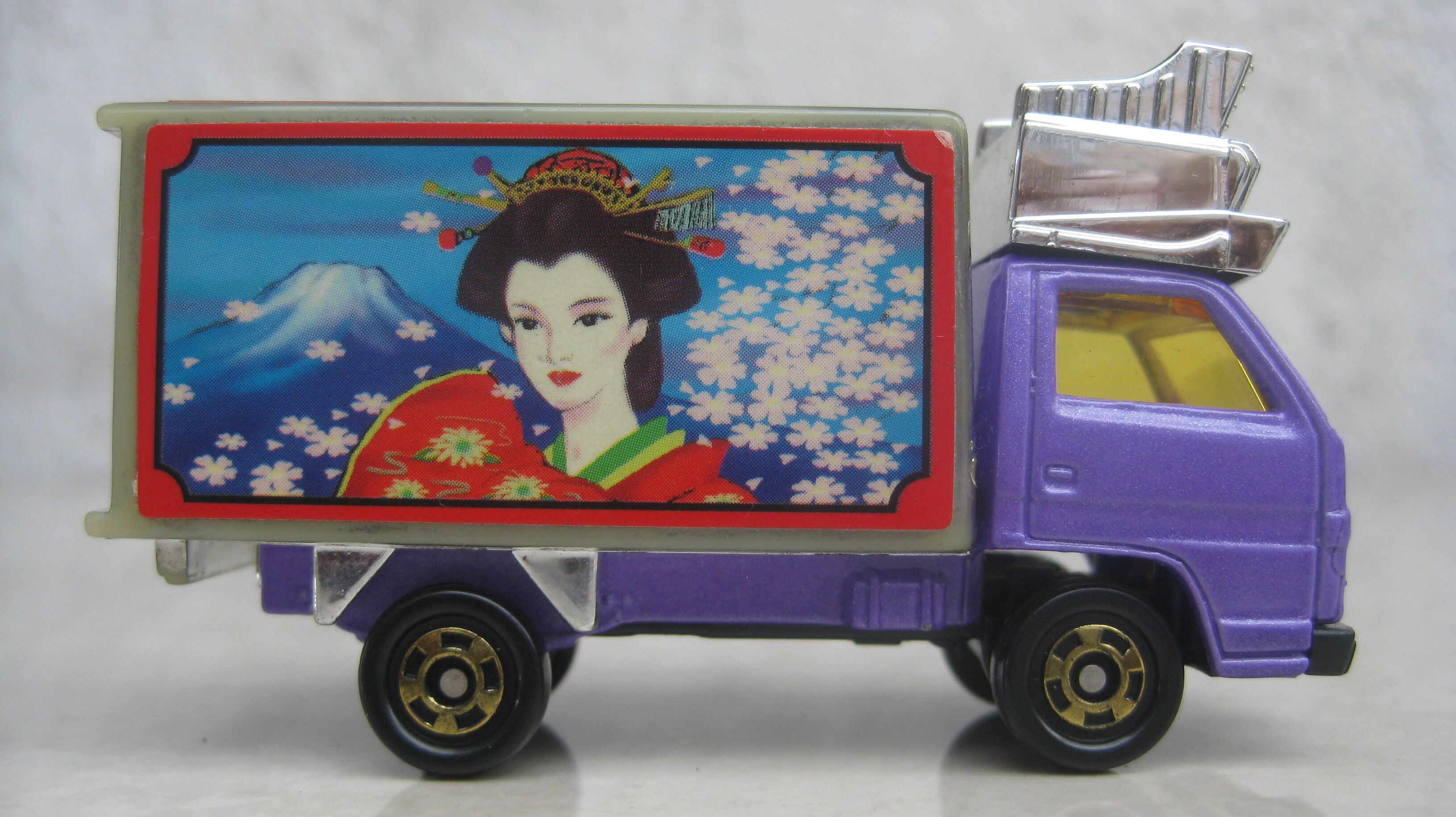 Art Truck Set | Tomica Wiki | Fandom