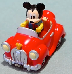 ディズニー ミッキーマウス 赤い車 RUTTEN ルッテン社製 フィギュア ディズニー ミッキーマウス 赤い車 RUTTEN ルッテン社製