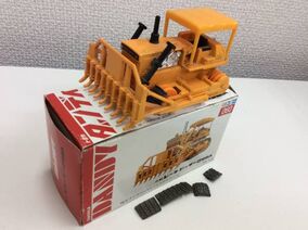 トミカ　ダンディ　小松　ブルドーザー　D155A NO.032 トミカ ダンディ 小松 ブルドーザー D155A NO.032 - メルカリ