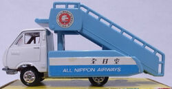 No. 98 JAL Trap Car | Tomica Wiki | Fandom