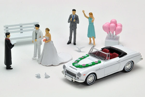 DioColle 64 Carsnap 13a Wedding | Tomica Wiki | Fandom
