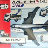 tomica airplane