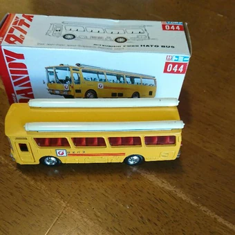 tomica hato bus