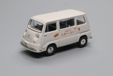 TLV Nissan Atlas (F24) Panel Van (Yokohama F. Marinos