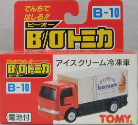 Timpo toys Commer Panel Truck Wall's Ice Cream ティンポ