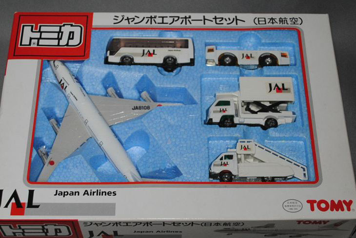 Jumbo Airport Set (JAL) (1990) | Tomica Wiki | Fandom Jumbo Airport Set (JAL) (1990) | Tomica Wiki | Fandom
