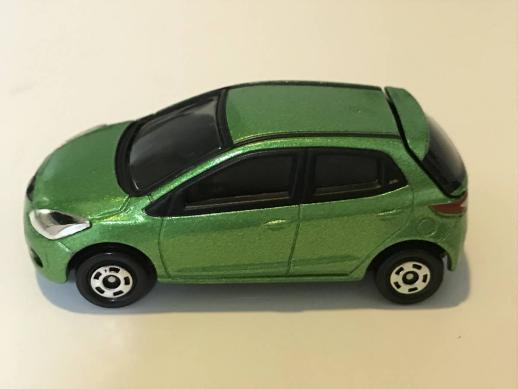 Tomica deals mazda 2