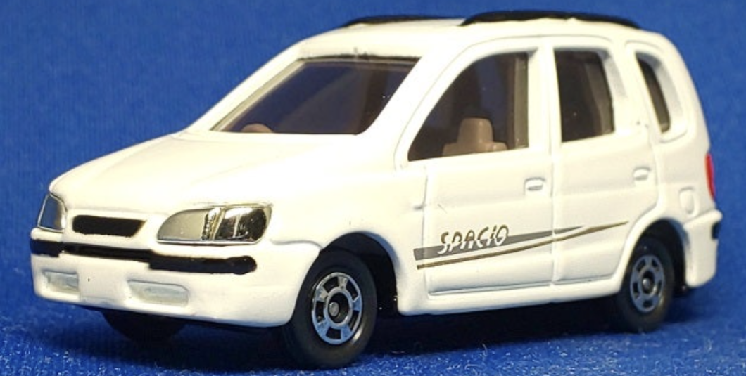 値下げ！希少！トヨタカローラスパシオ トミカ16日産ディーゼルダンプトラック？ 値下げ！希少！トヨタカローラスパシオ トミカ16日産ディーゼル