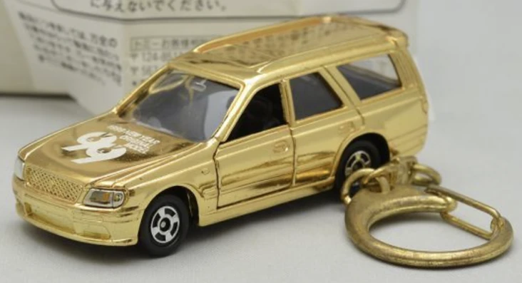 82-3-3 キーチェーントミカ ニッサン ステージア お正月限定ゴールド