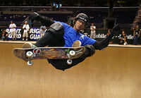 Bobburnquist-vert.jpg