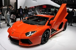 2011-lamborghini-aventador-lp700-4-geneva-3
